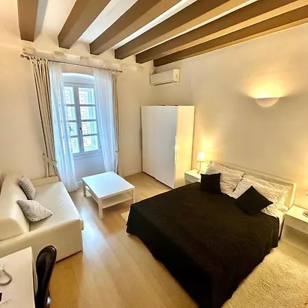 Klarisa Palace Gasthuis 4*